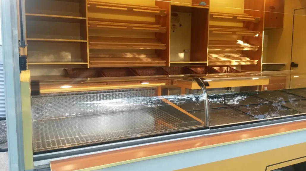 Bild 3 anzeigen: BÄCKEREIANHÄNGER MIT XXL